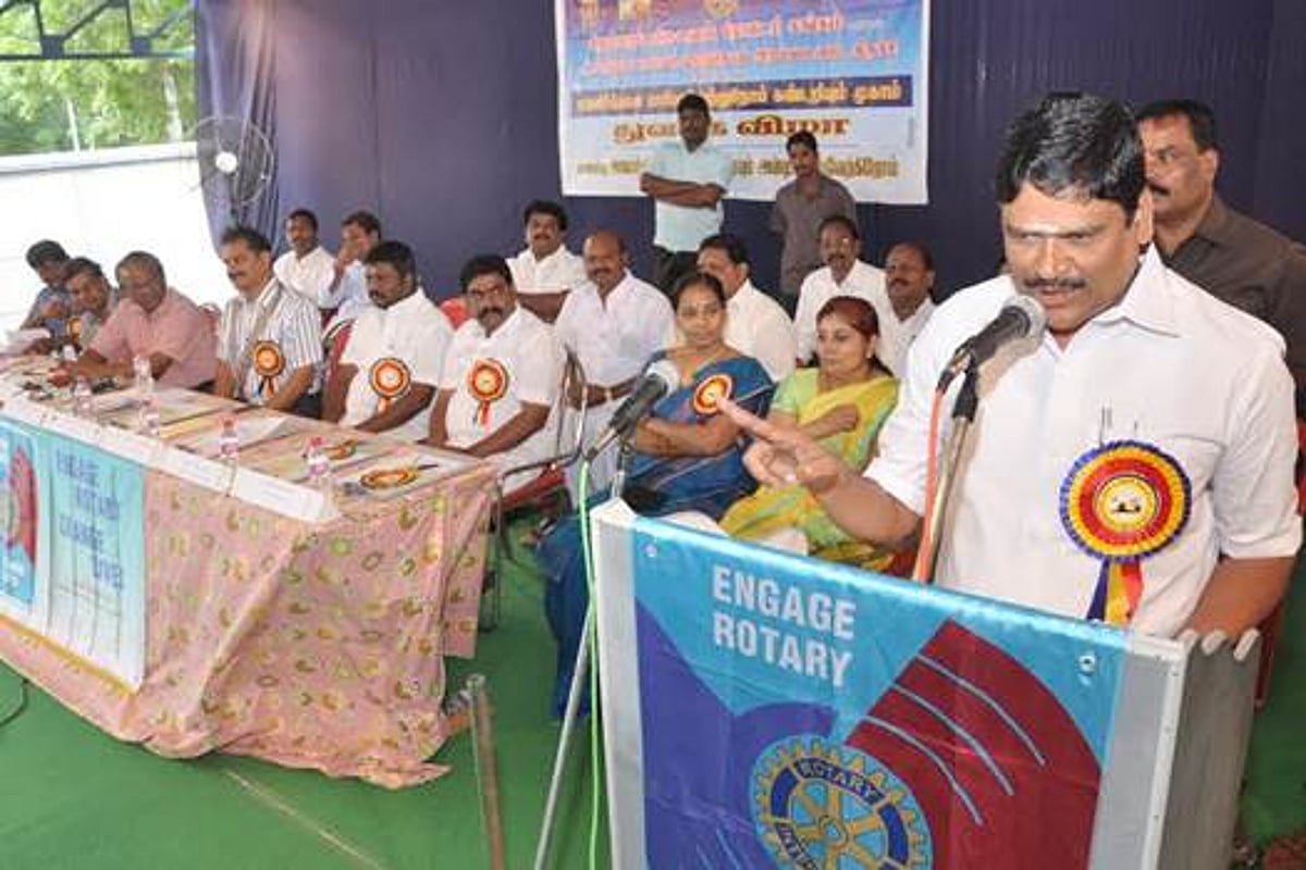 மகளிர் தாமே முன்வந்து மருத்துவ பரிசோதனை செய்து கொள்ள வேண்டும்: அமைச்சர் எம்.சி.சம்பத்